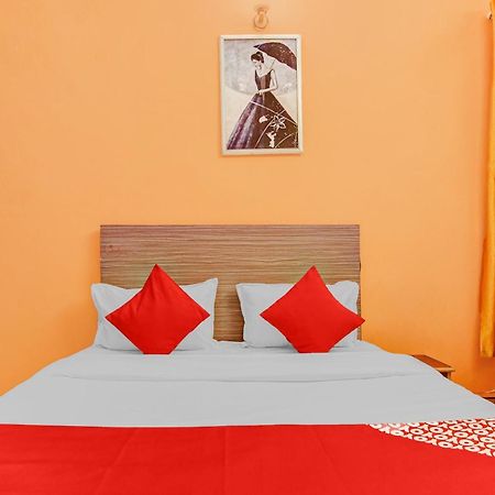 Hotel O Orlov Noida Esterno foto