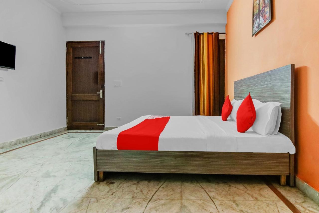 Hotel O Orlov Noida Esterno foto