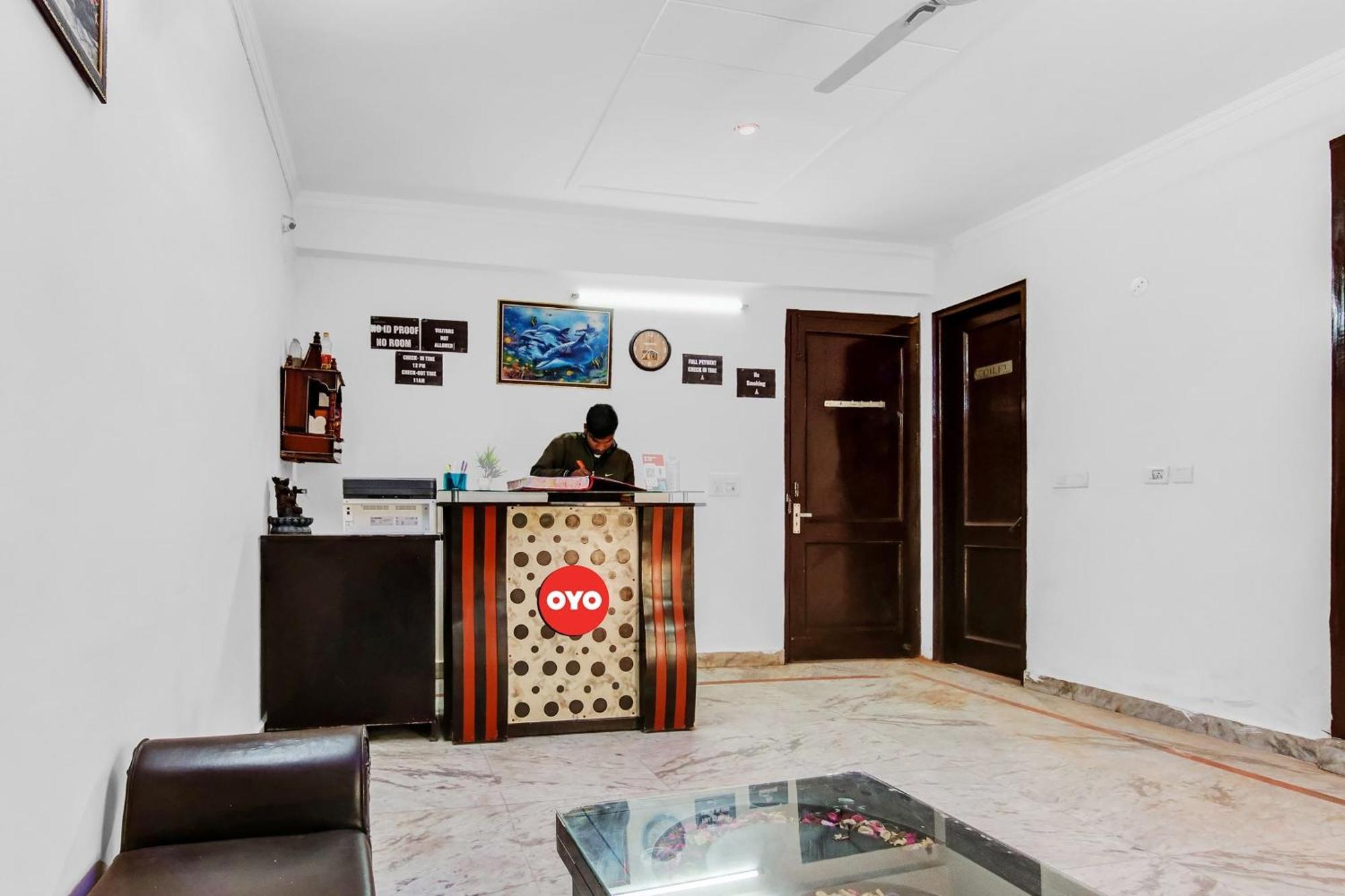 Hotel O Orlov Noida Esterno foto