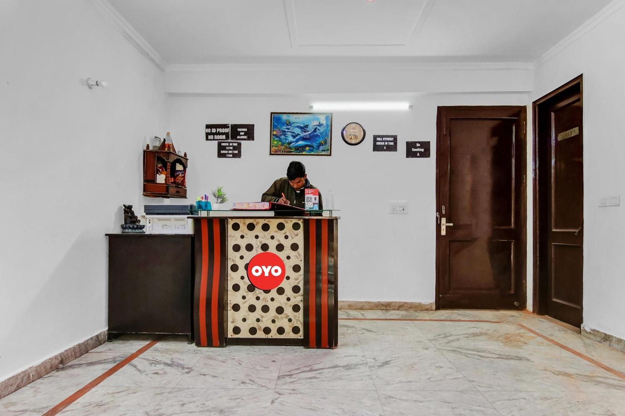 Hotel O Orlov Noida Esterno foto